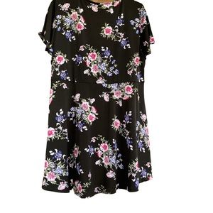 Torrid Women’s Floral Flowy Blouse TSize 1(XL), Black w/white, pink & blue print